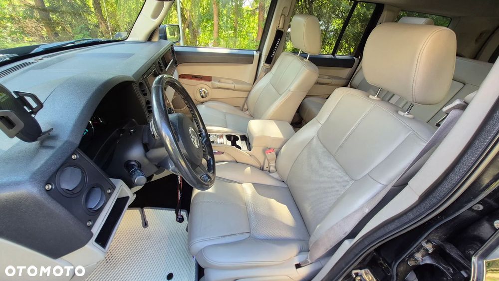 Jeep Commander 5.7 V8 Limited - 22