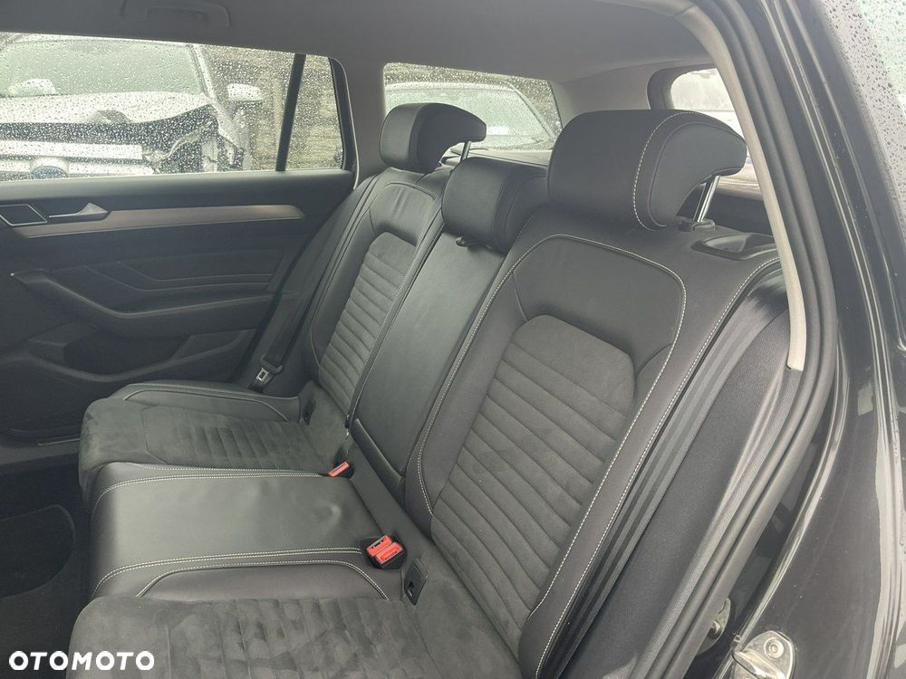 Volkswagen Passat 2.0 TDI Elegance DSG - 12