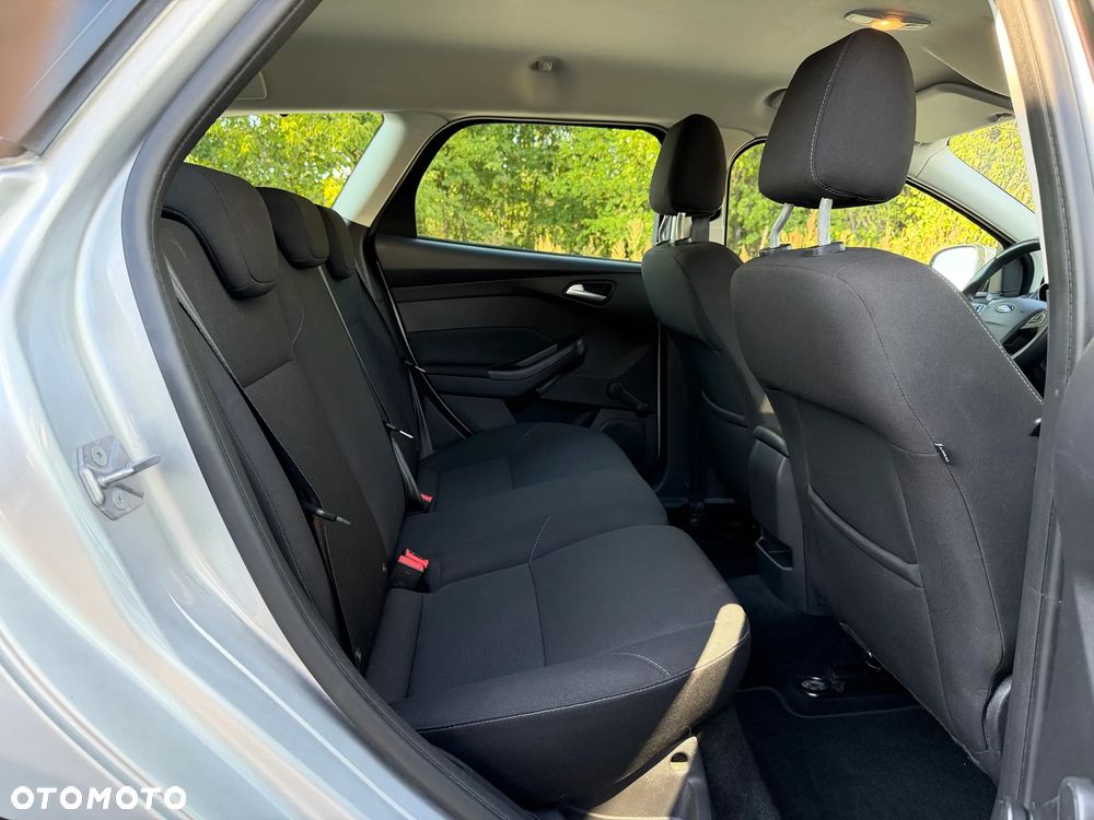 Ford Focus 1.5 TDCi Trend Sport - 12