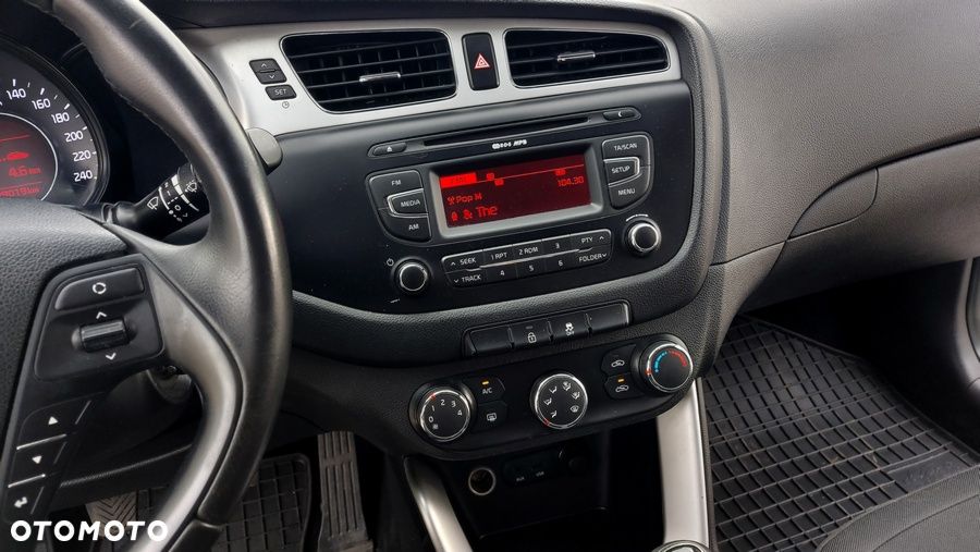 Kia Ceed - 20