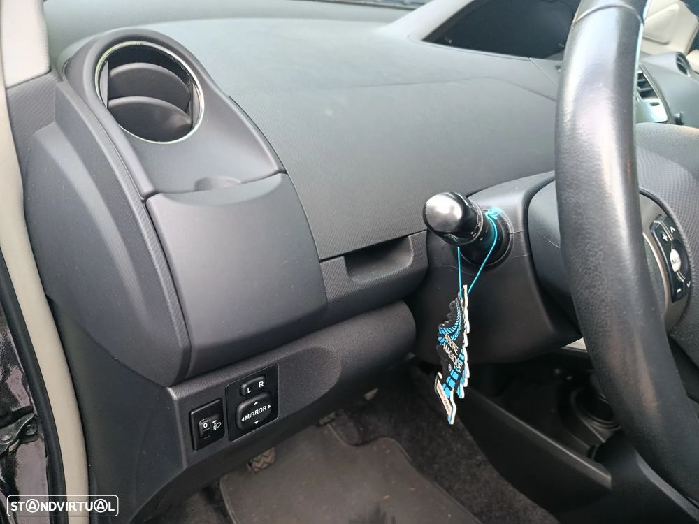 Toyota Yaris 1.0 VVT-i ACtive+AC - 17