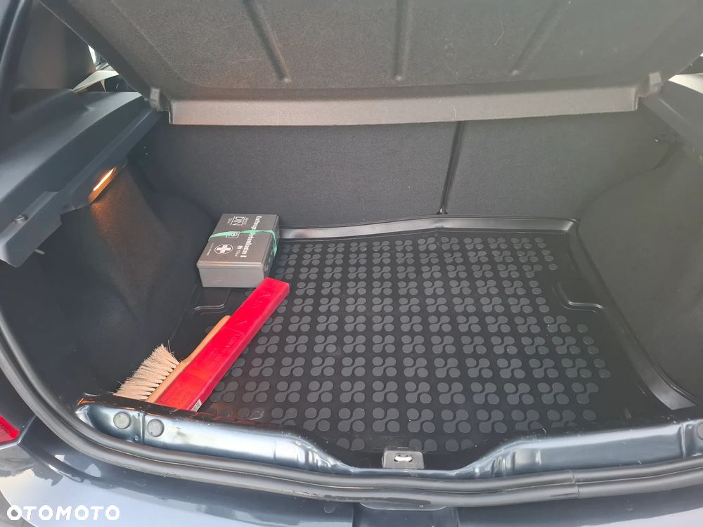 Dacia Sandero 1.5 dCi Stepway - 8