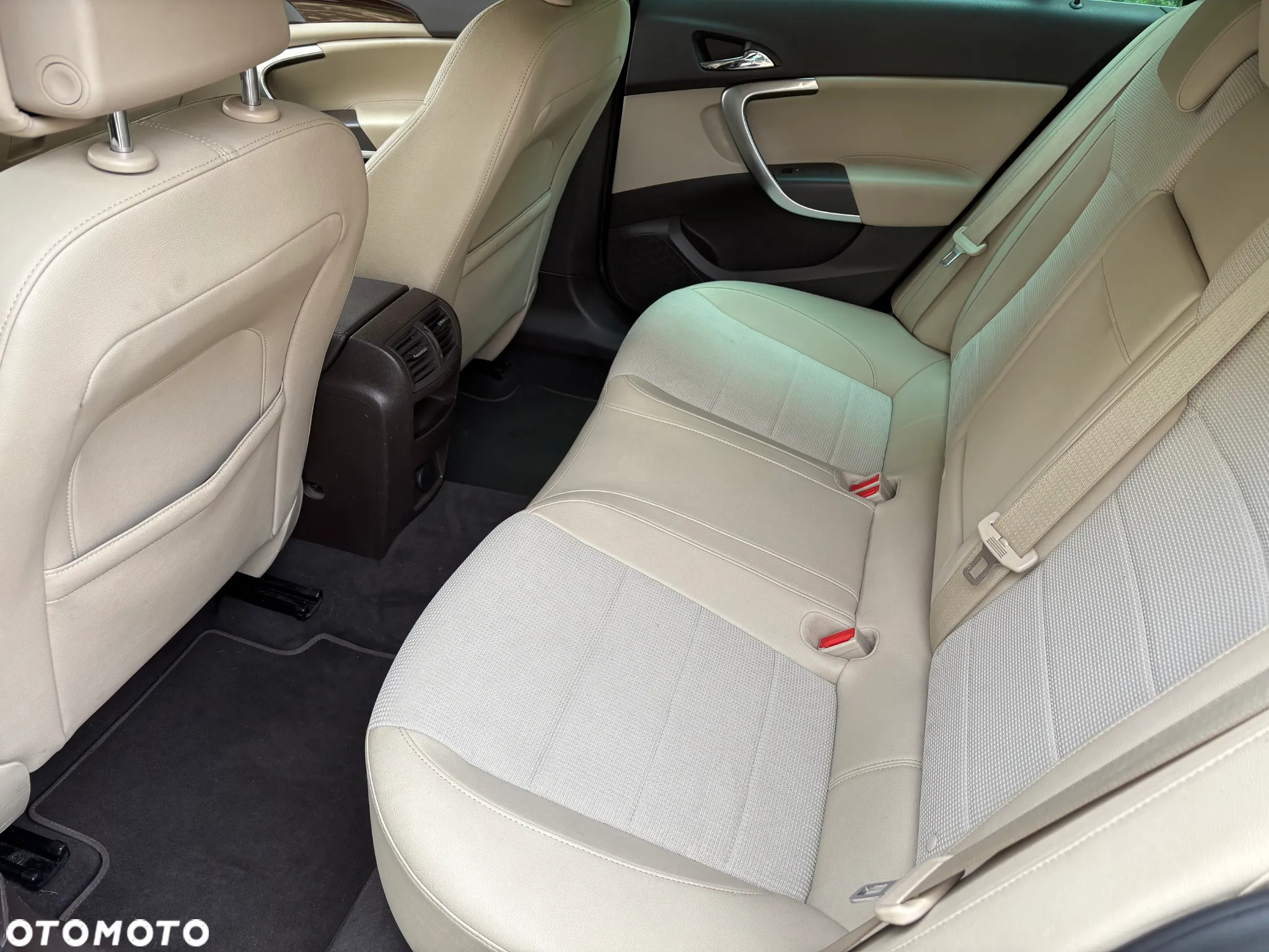 Opel Insignia 2.0 CDTI Cosmo - 8