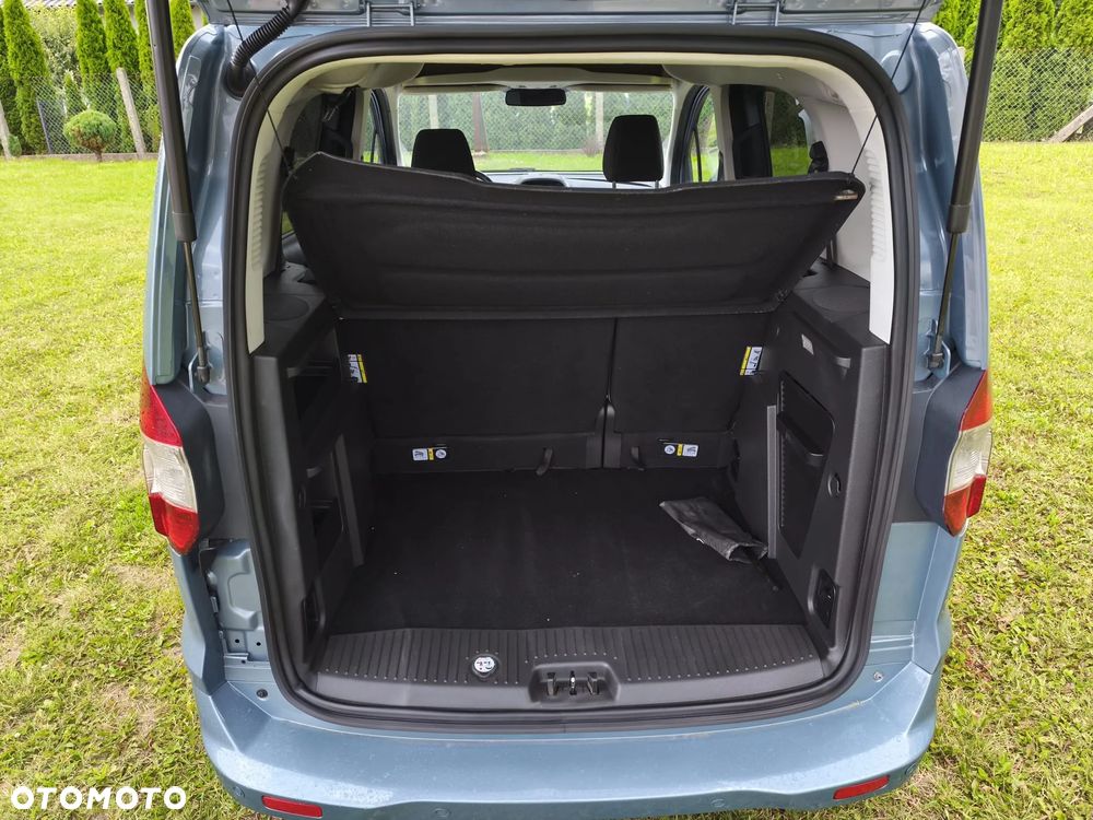 Ford Tourneo Courier 1.0 EcoBoost S&S Titanium - 8
