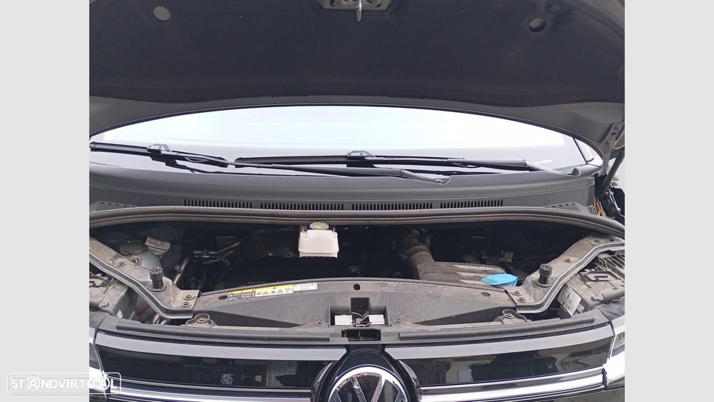 Volkswagen Multivan 2.0 TDI Life DSG — fotografia 18