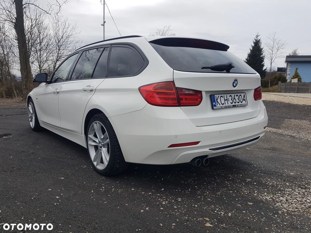 BMW Seria 3 330d xDrive Sport-Aut Sport Line - 4