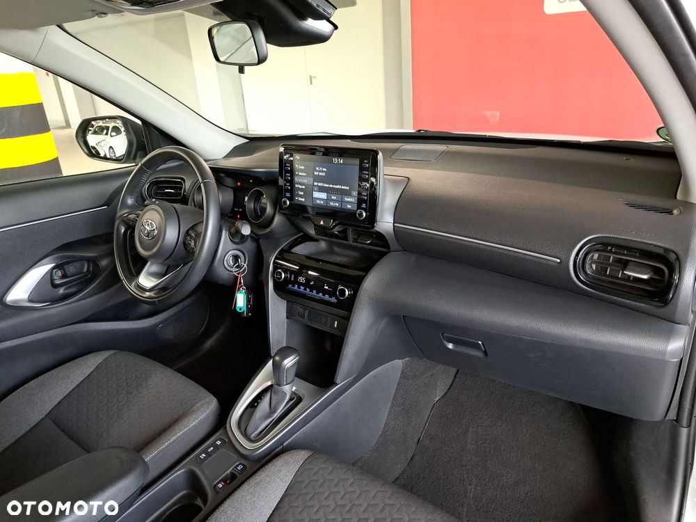 Toyota Yaris Cross Hybrid 1.5 Comfort - 17