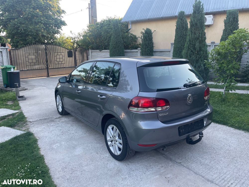 Volkswagen Golf - 5