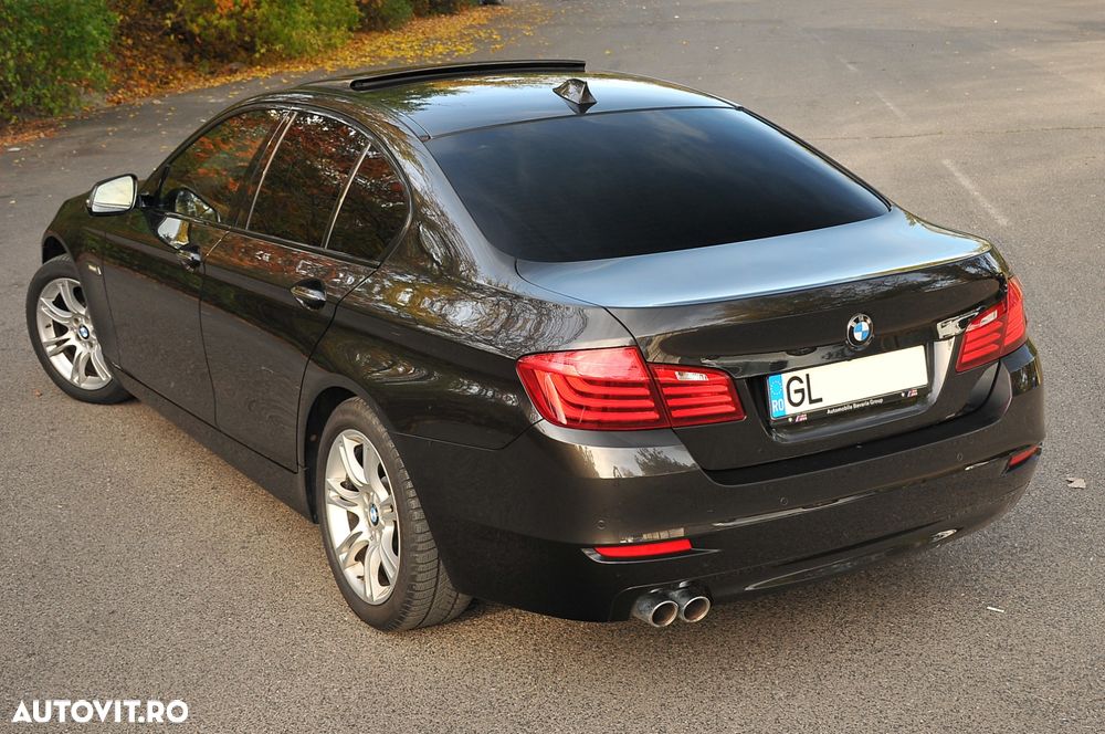 BMW Seria 5 525d xDrive - 4