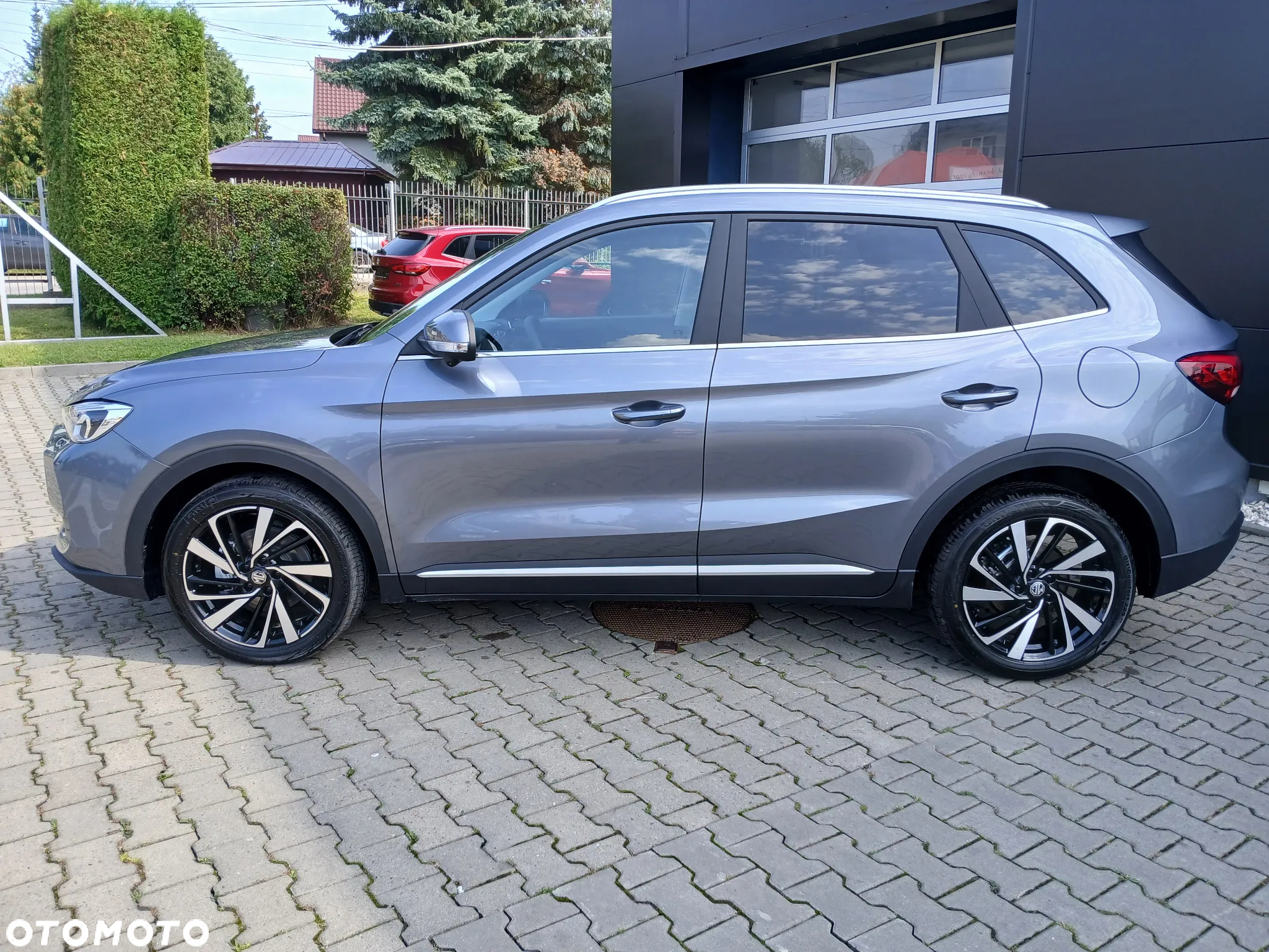 MG ZS Hybrid+ - 2