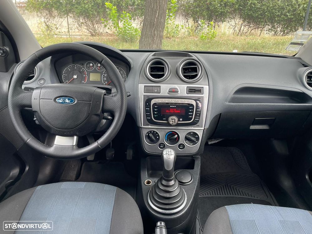 Ford Fiesta 1.4 TDCI Trend - 12