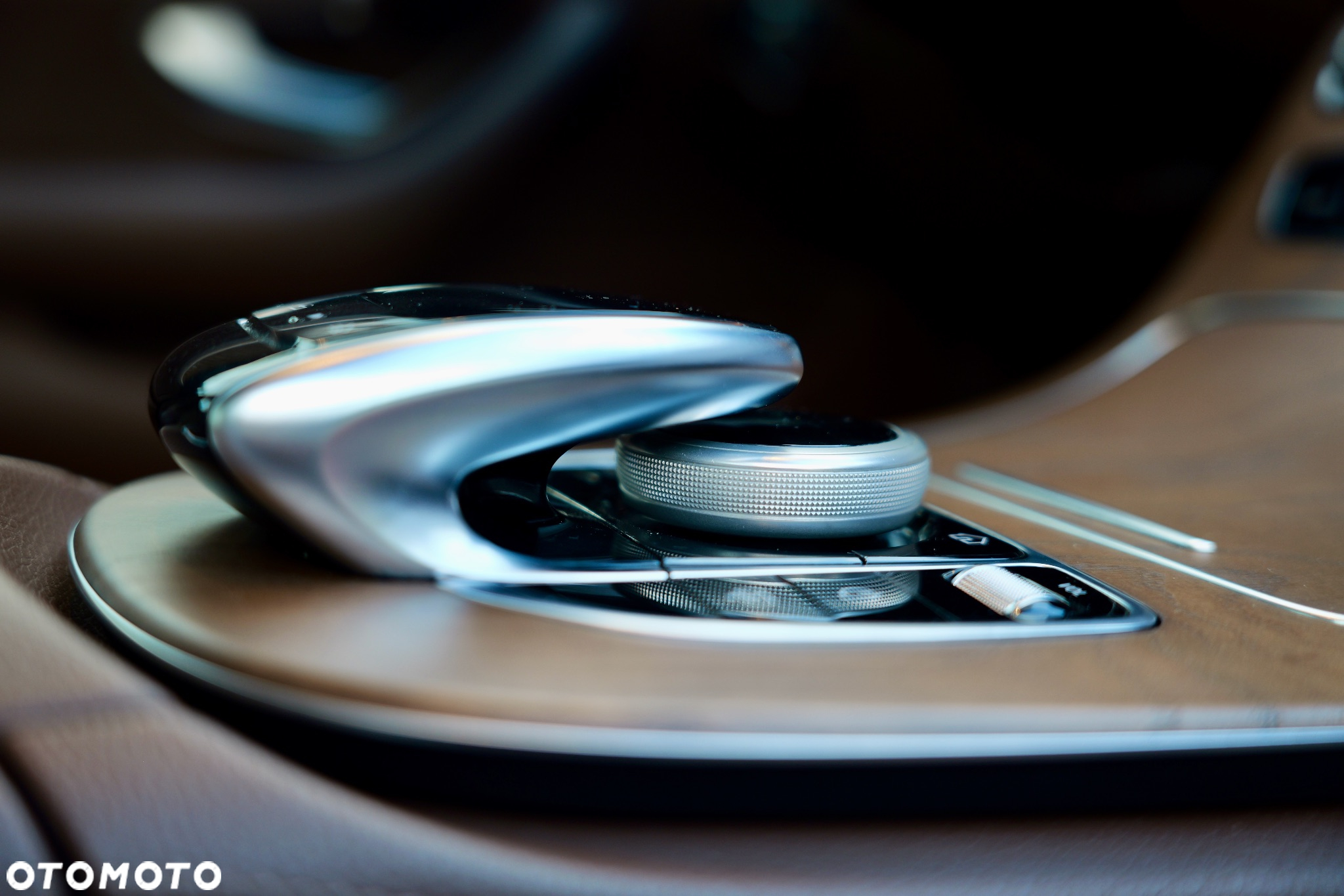 Mercedes-Benz Klasa E 220 d 4-Matic 9G-TRONIC - 11