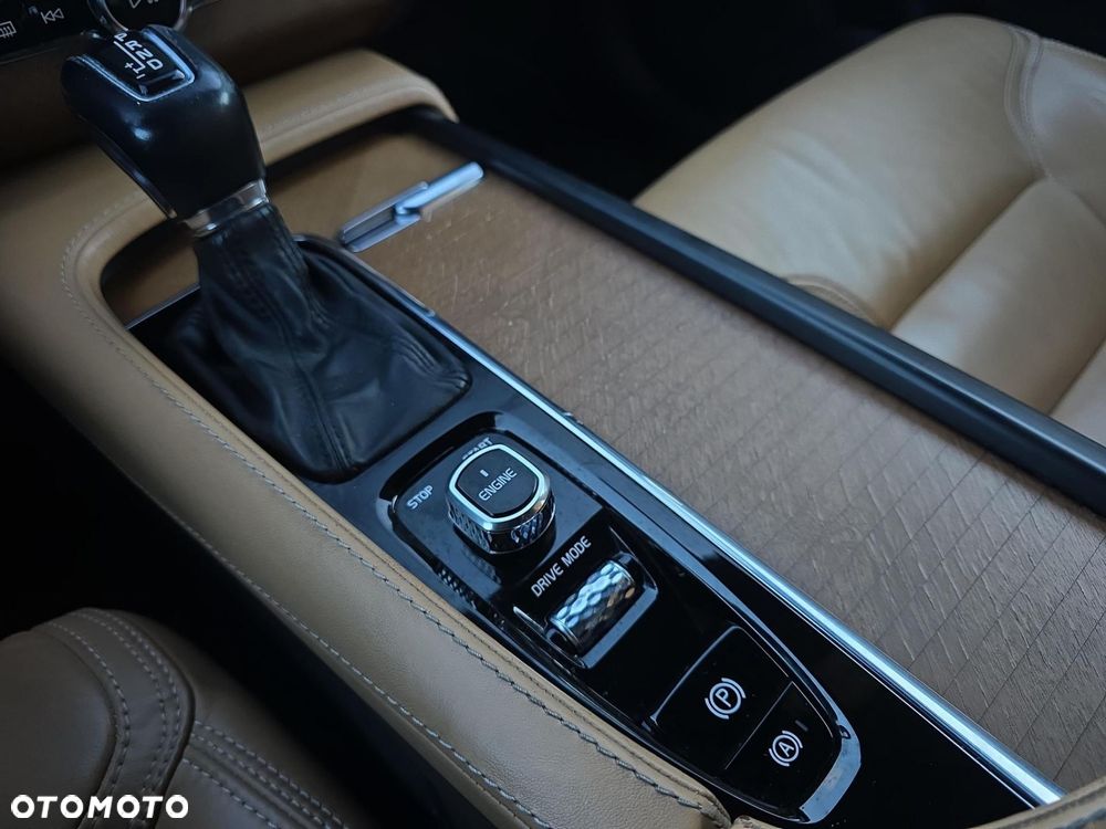 Volvo XC 90 D5 AWD Inscription - 23