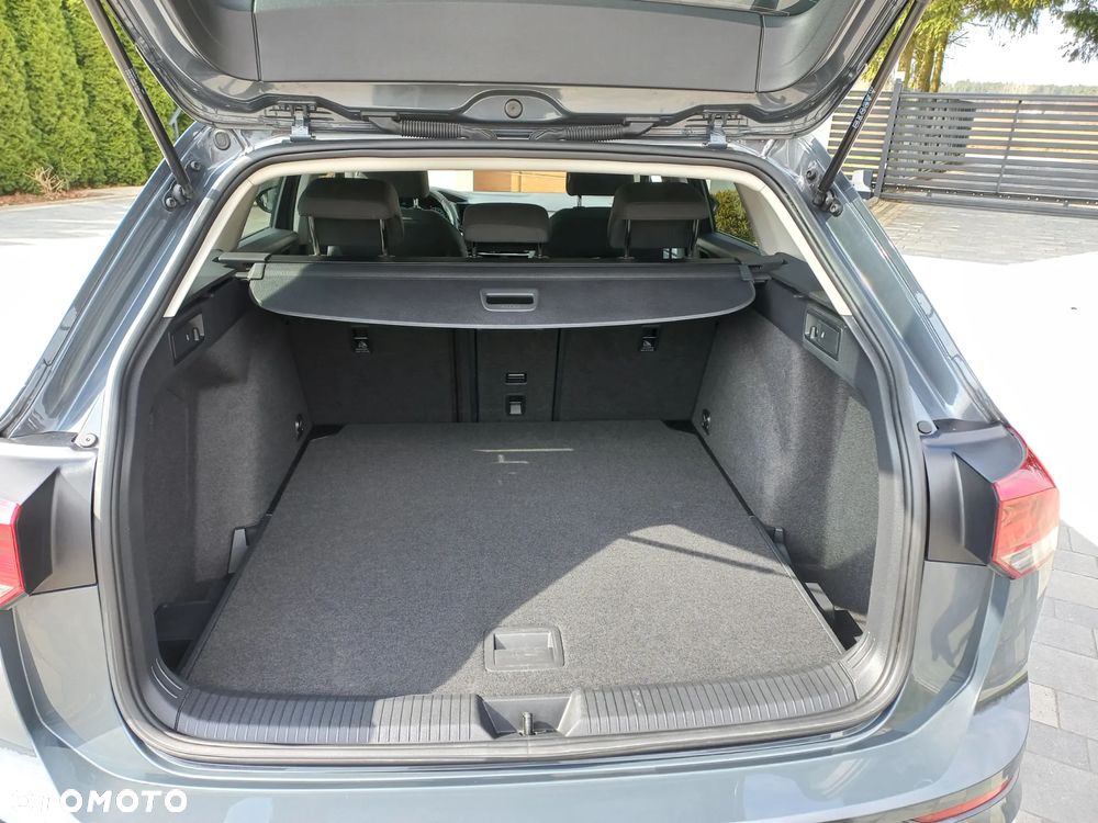 Volkswagen Golf - 26