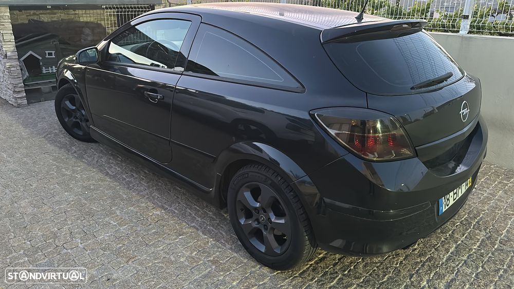 Opel Astra GTC 1.9 CDTI - 28