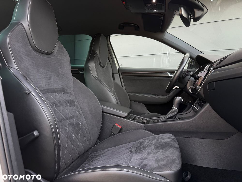 Skoda Superb 2.0 TDI SCR Sportline DSG - 11
