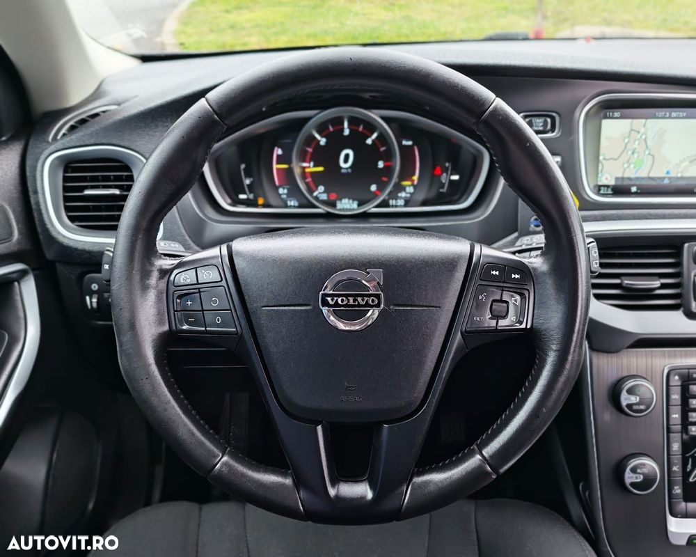 Volvo V40 D2 Kinetic - 19