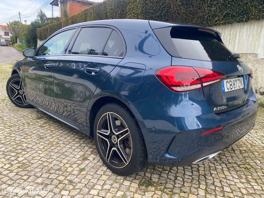 Mercedes-Benz A 250 e AMG Line - 3