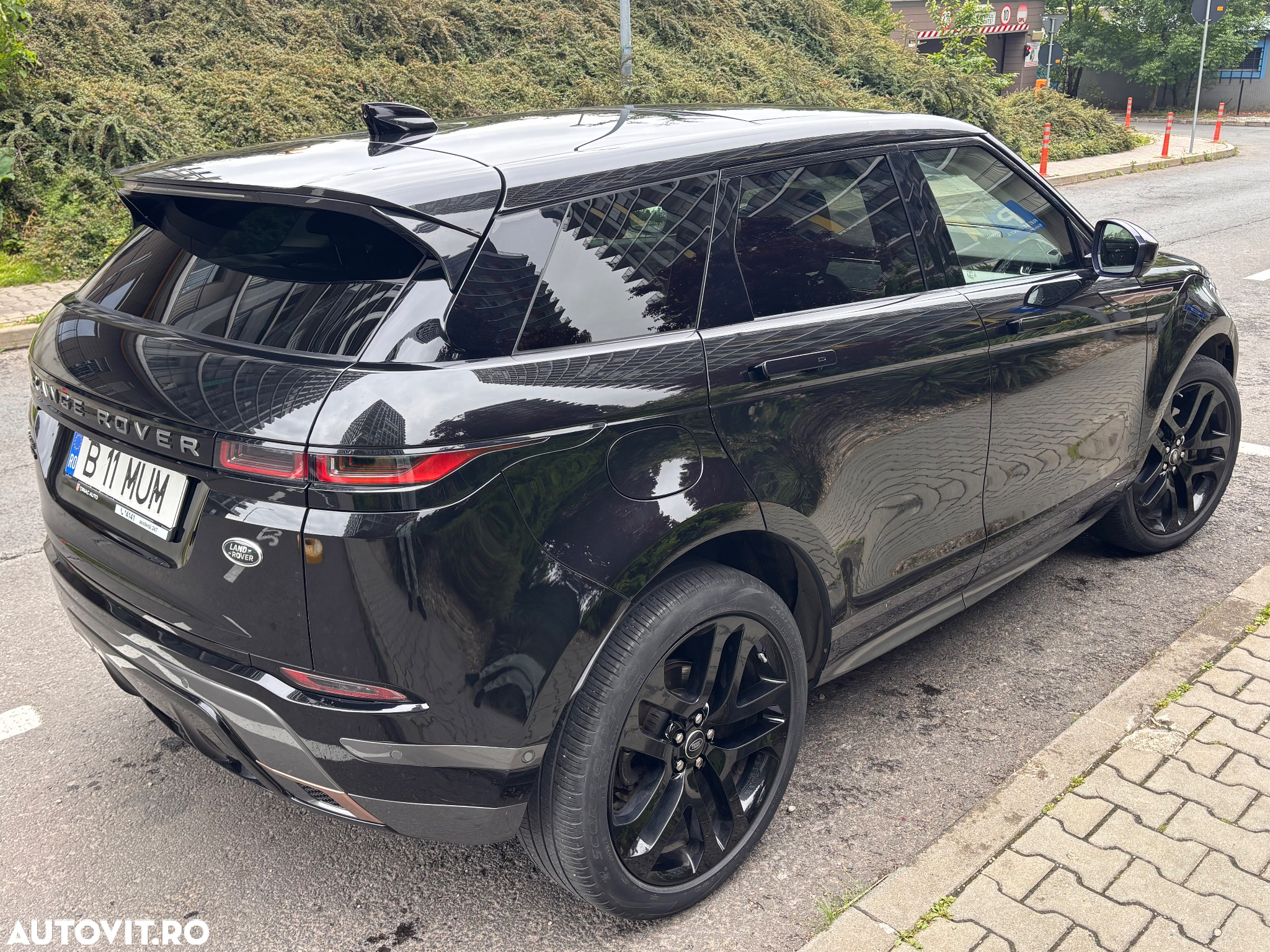 Land Rover Range Rover Evoque 2.0 P250 R-Dynamic HSE - 3