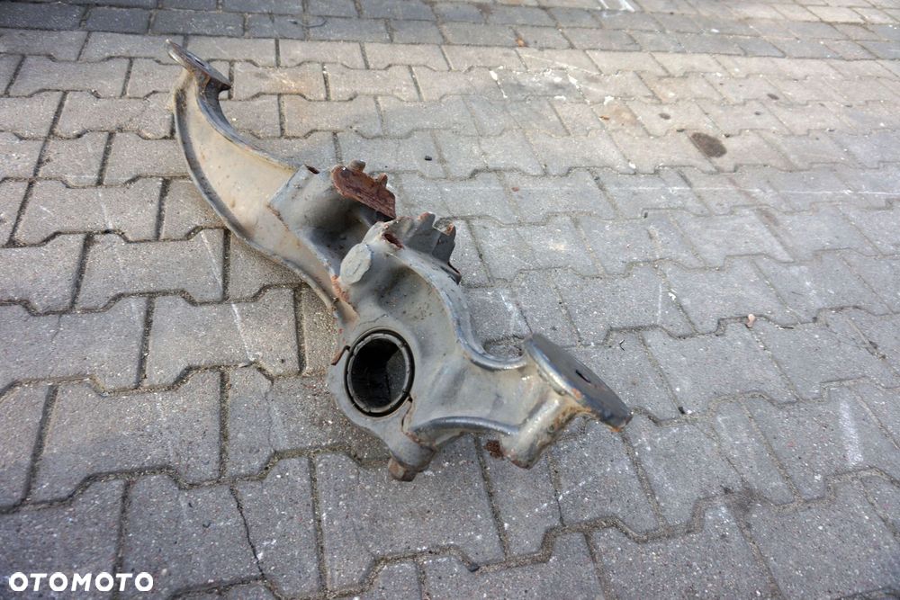 MOCOWANIE PODPORA WSPORNIK XF CF  202739D 1896601 DELFIN LEWY DAF EURO 6 - 1