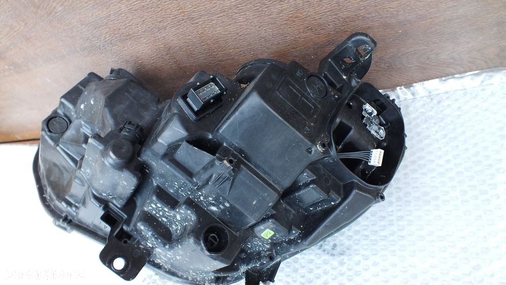 Lampa  przednia prawa Opel Insignia B czarna - 5