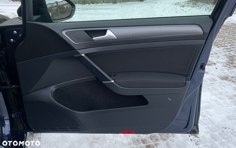 Volkswagen Golf 1.6 TDI BlueMotion Technology Trendline - 24