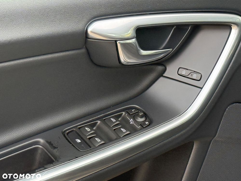 Volvo V60 - 20