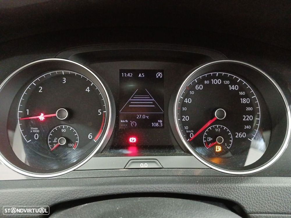 VW Golf Variant 1.6 TDi Confortline - 19