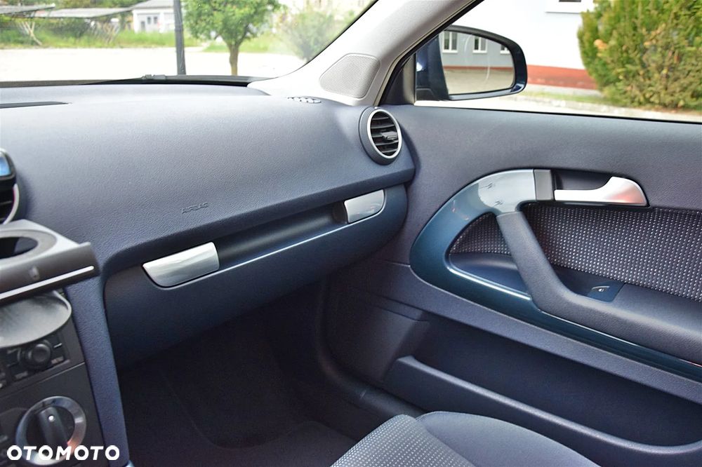Audi A3 3-drzwiowe 1.6 S Line Sportpaket plus - 20