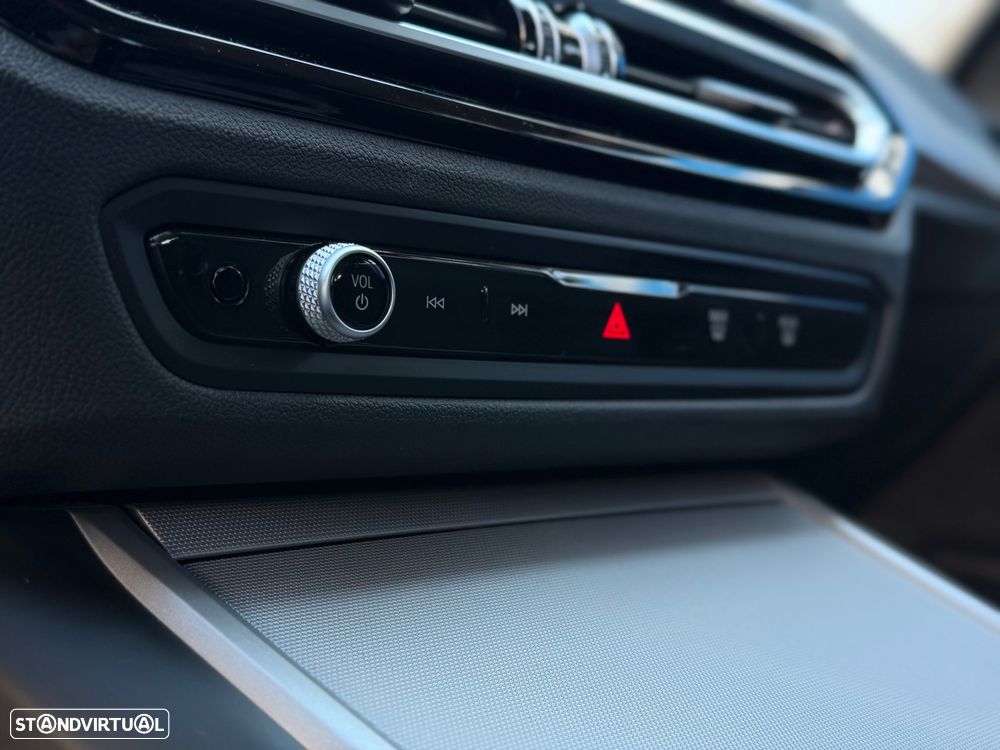BMW 320 e Corporate Edition Auto - 15