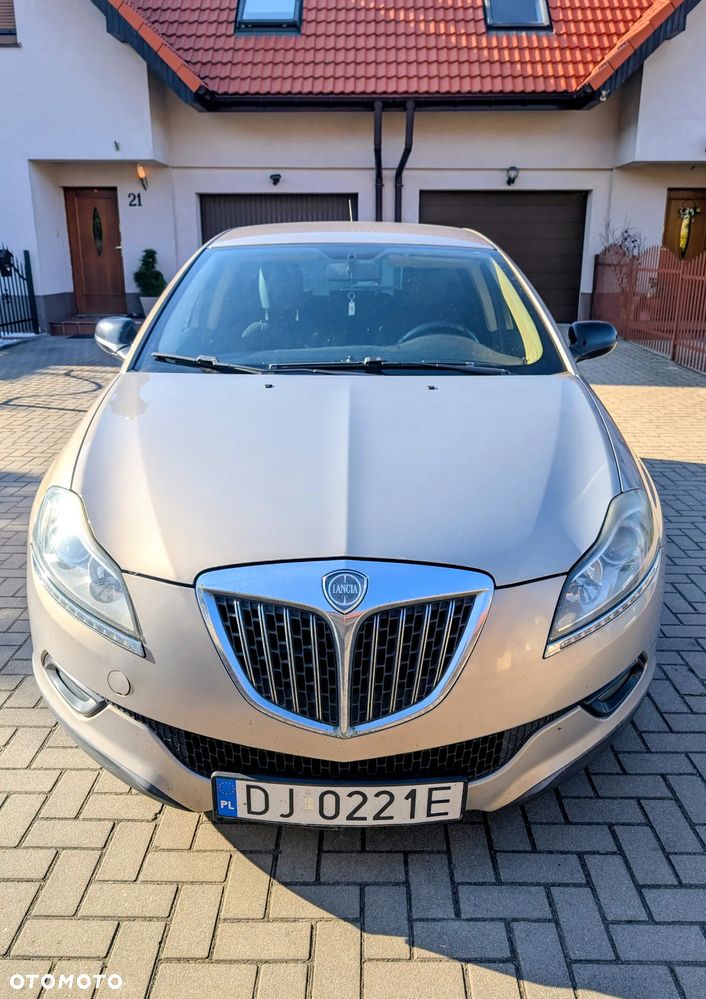 Lancia Delta 1.6 MJ Platino - 3