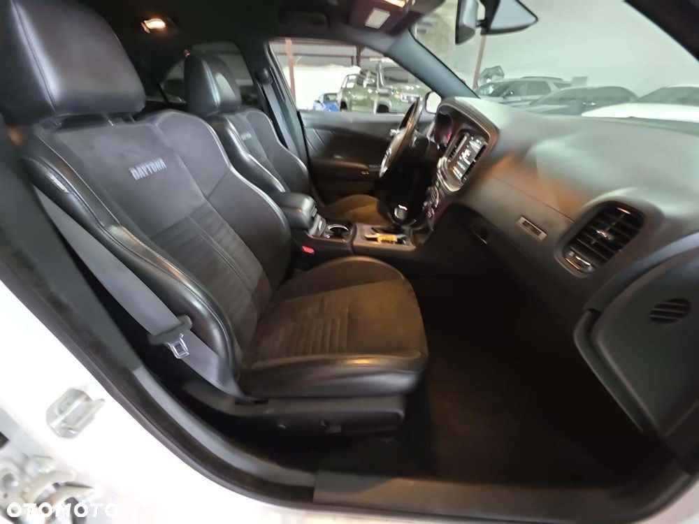 Dodge Charger 5.7 R/T Daytona - 8