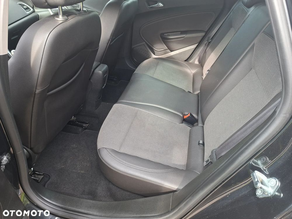 Opel Astra 1.4 T Cosmo EU6 - 12