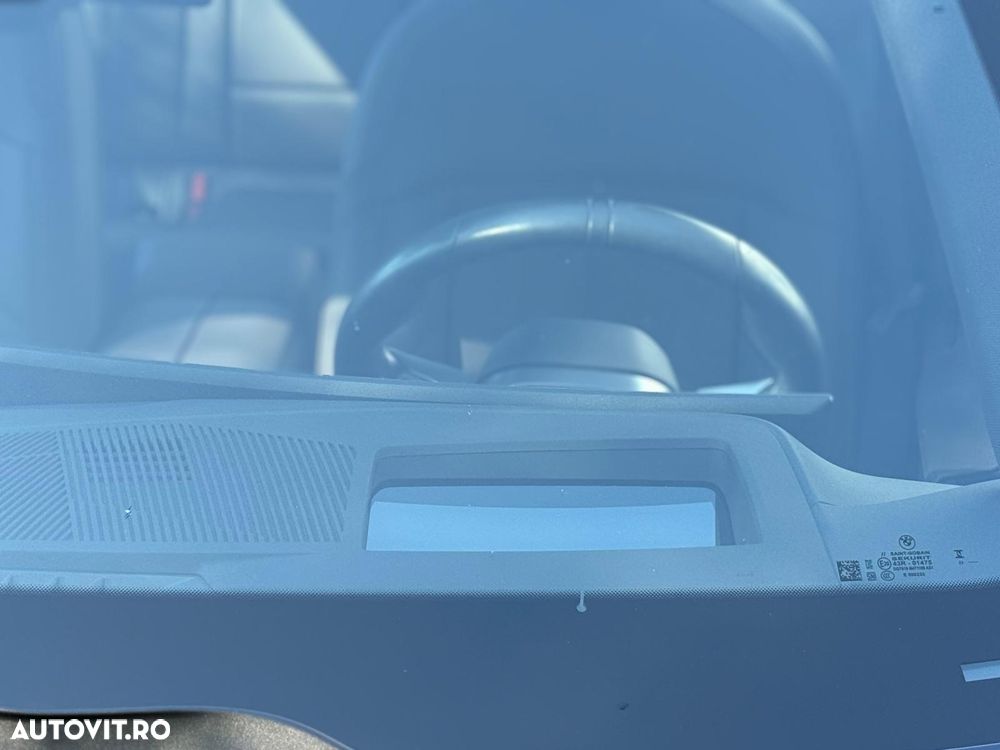 BMW Seria 5 520i AT MHEV - 30