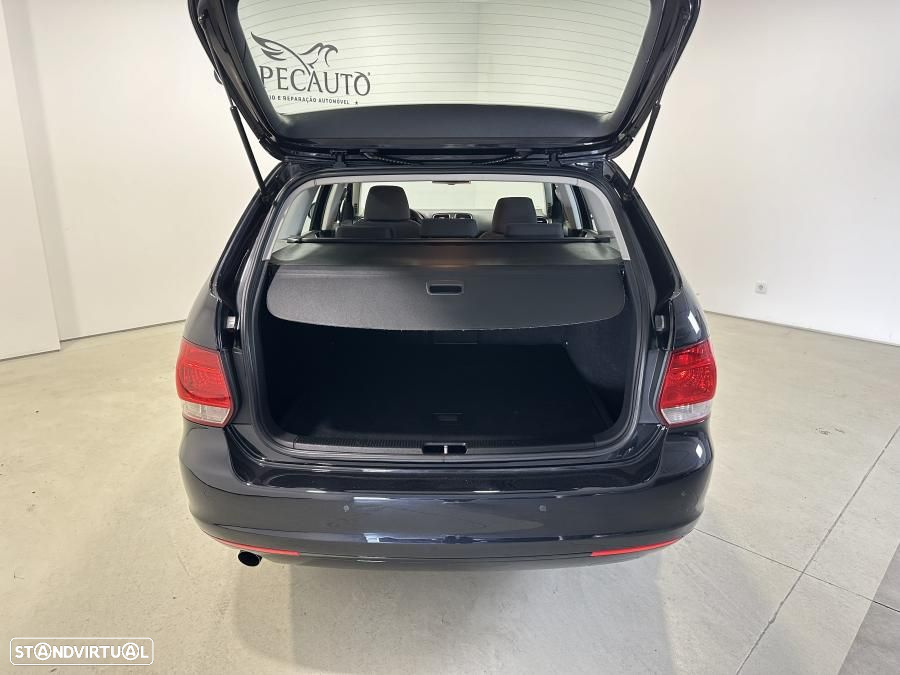 VW Golf Variant 1.6 TDi Confortline - 28