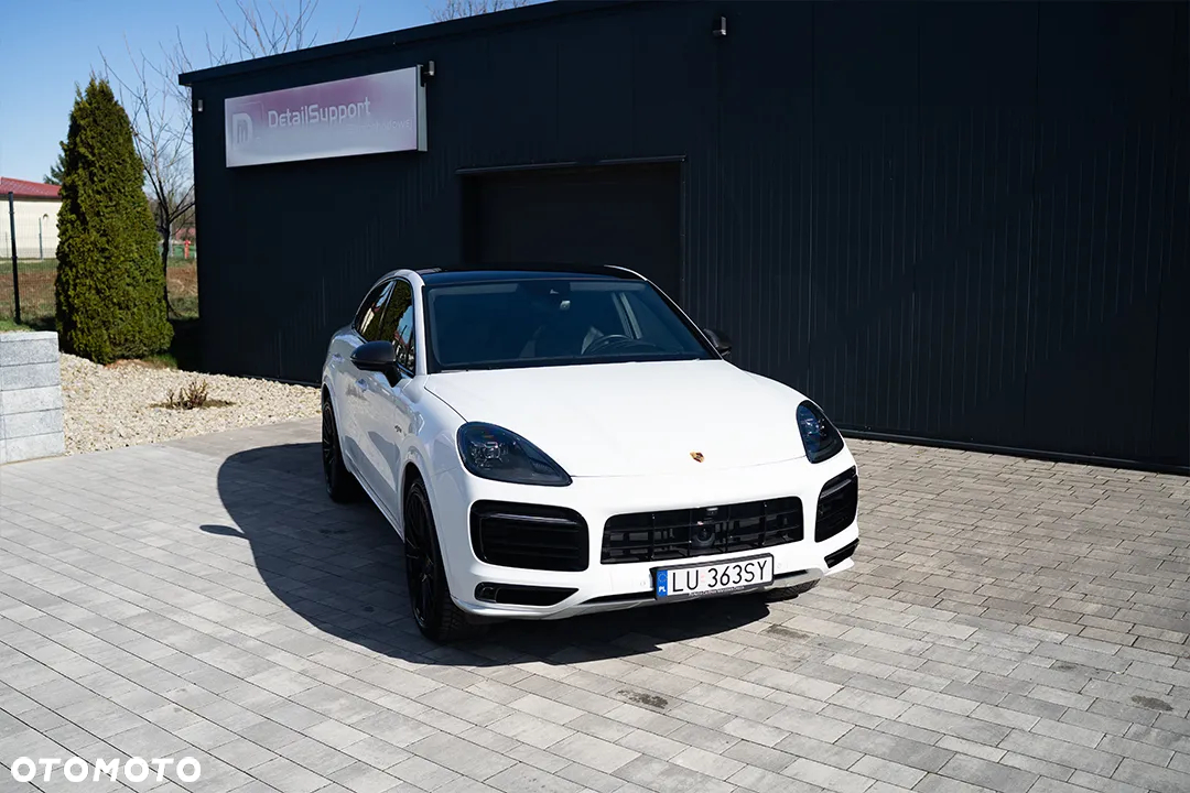 Porsche Cayenne Coupe Platinum Edition - 10