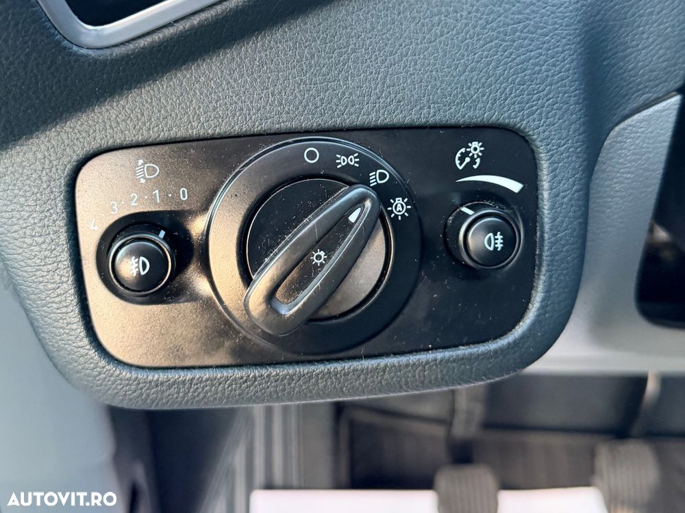 Ford Grand C-Max - 18