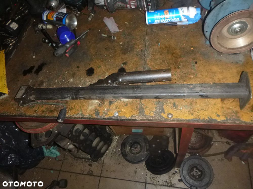 LEWAREK PODNOŚNIK VW LT I DO 95 - 1