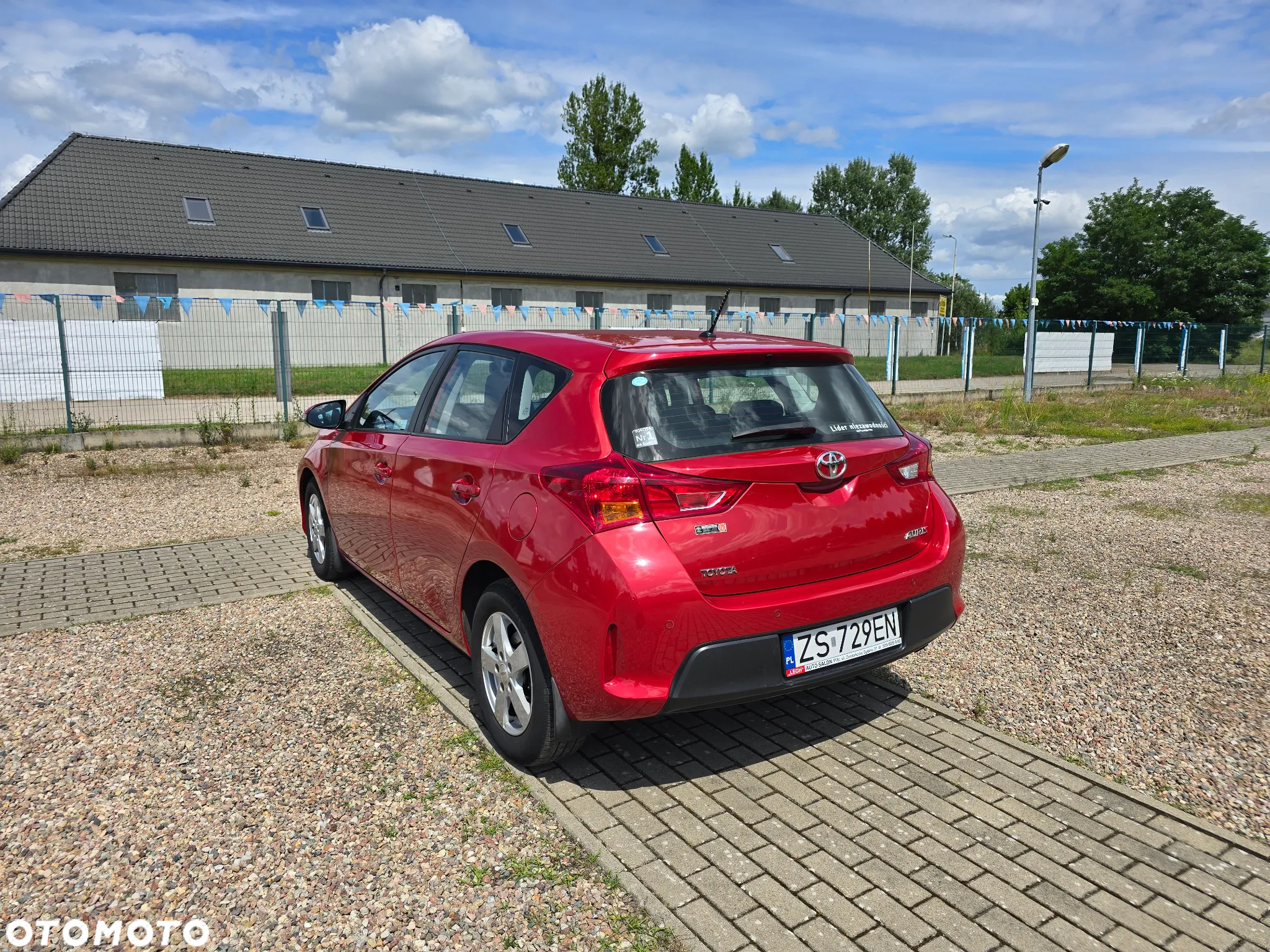 Toyota Auris 1.33 VVT-i Business Edition - 8