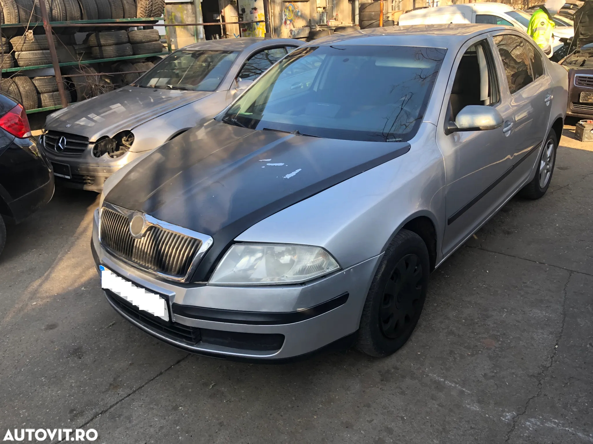Dezmembrez Skoda Octavia 2 gri 1.6 benzina 2005 - 4