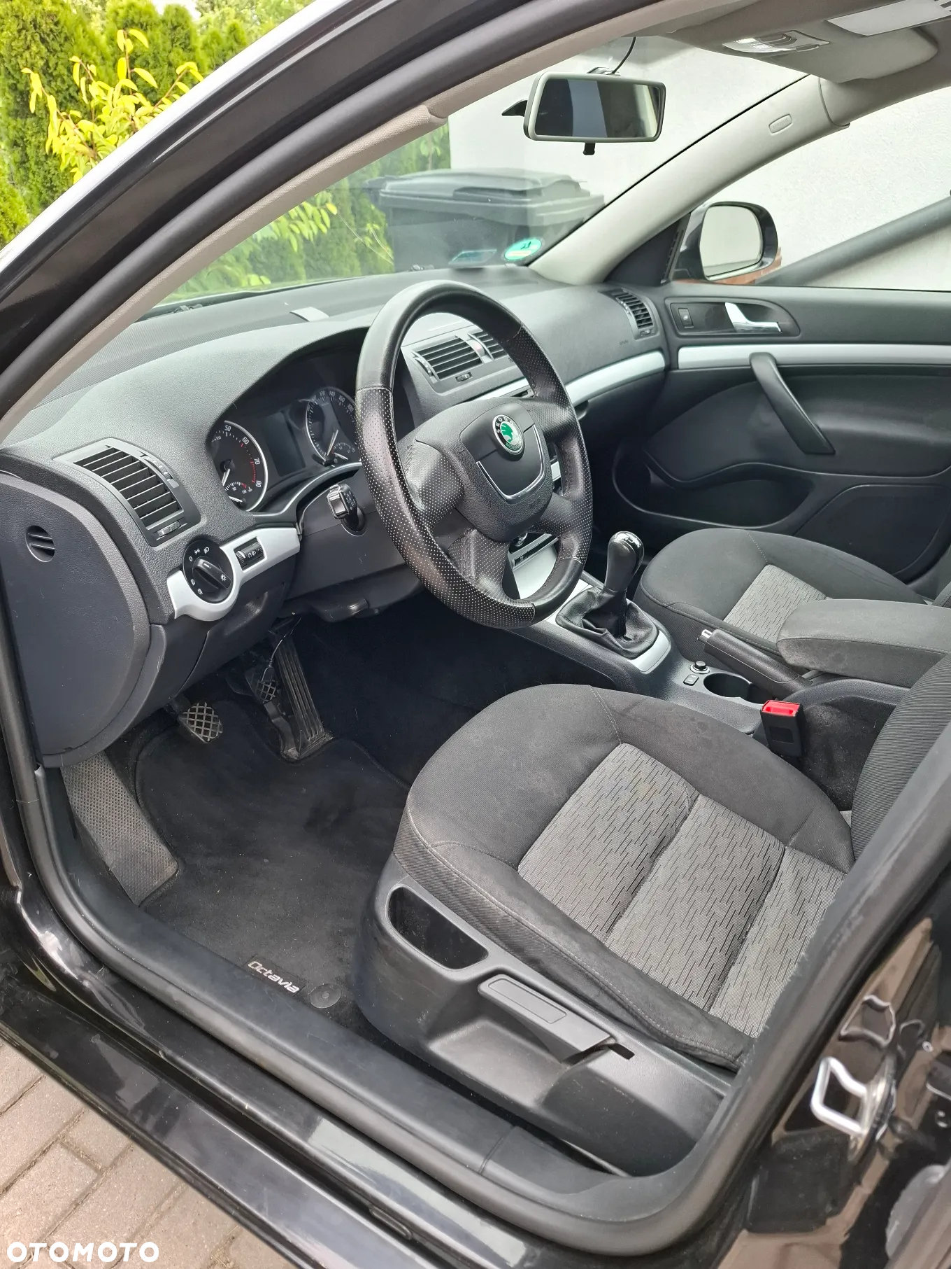 Skoda Octavia 1.6 Combi Ambiente - 9