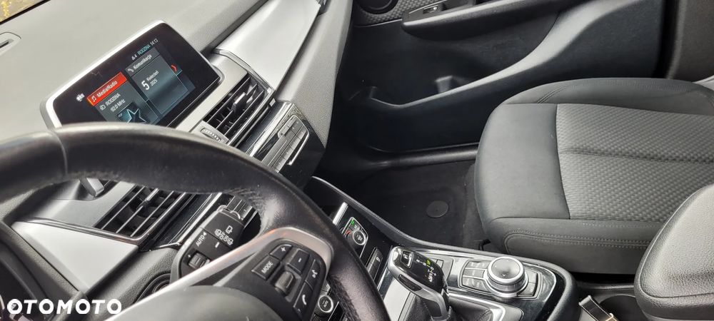 BMW Seria 2 216d Active Tourer - 19