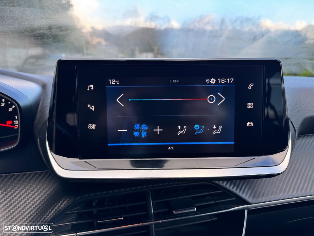 Peugeot 208 1.2 PureTech Active - 12