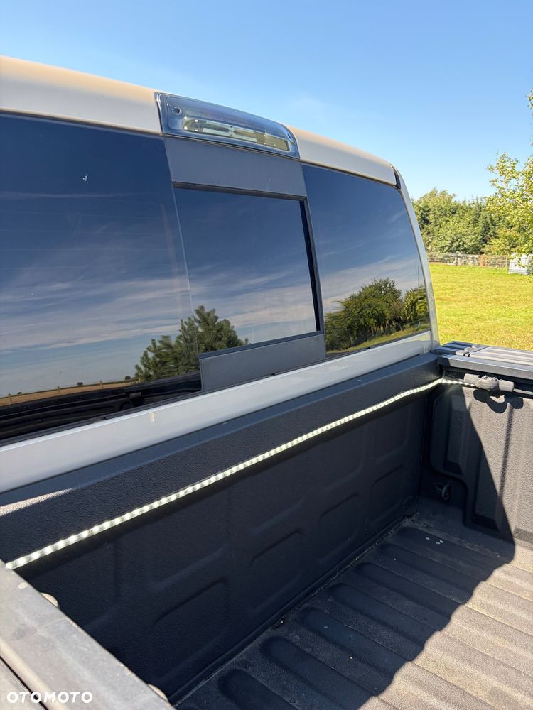 Dodge RAM 5.7 4x4 - 19