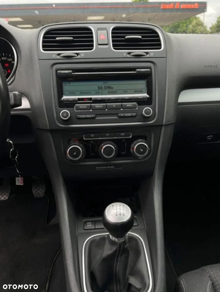 Volkswagen Golf - 8