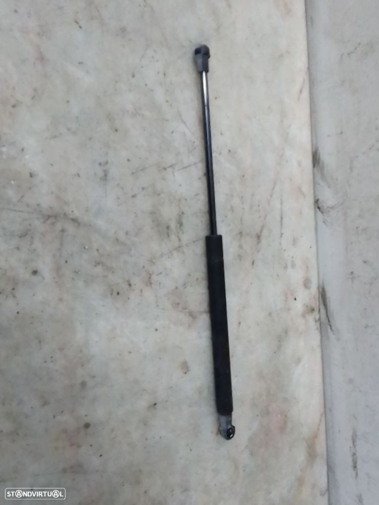 Amortecedor Capot Alfa Romeo Giulietta (940_) - 2