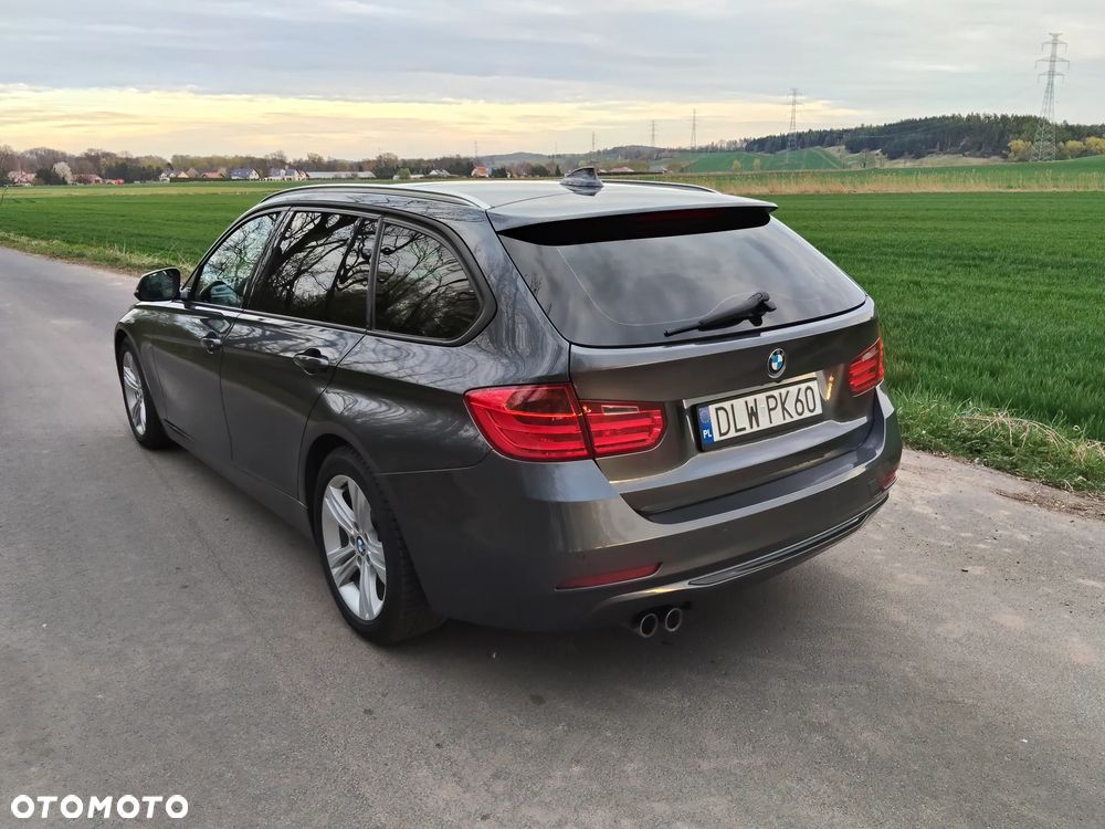 BMW Seria 3 330d Sport Line - 7