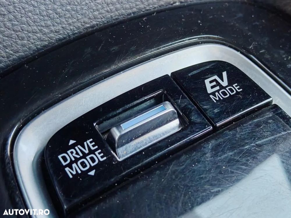 Toyota Corolla 1.8 Hybrid Touring Sports Trek - 14