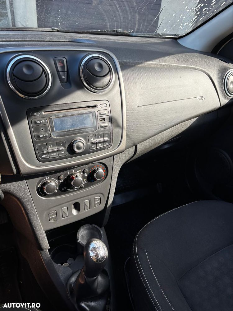 Dacia Logan 1.2 Laureate - 8