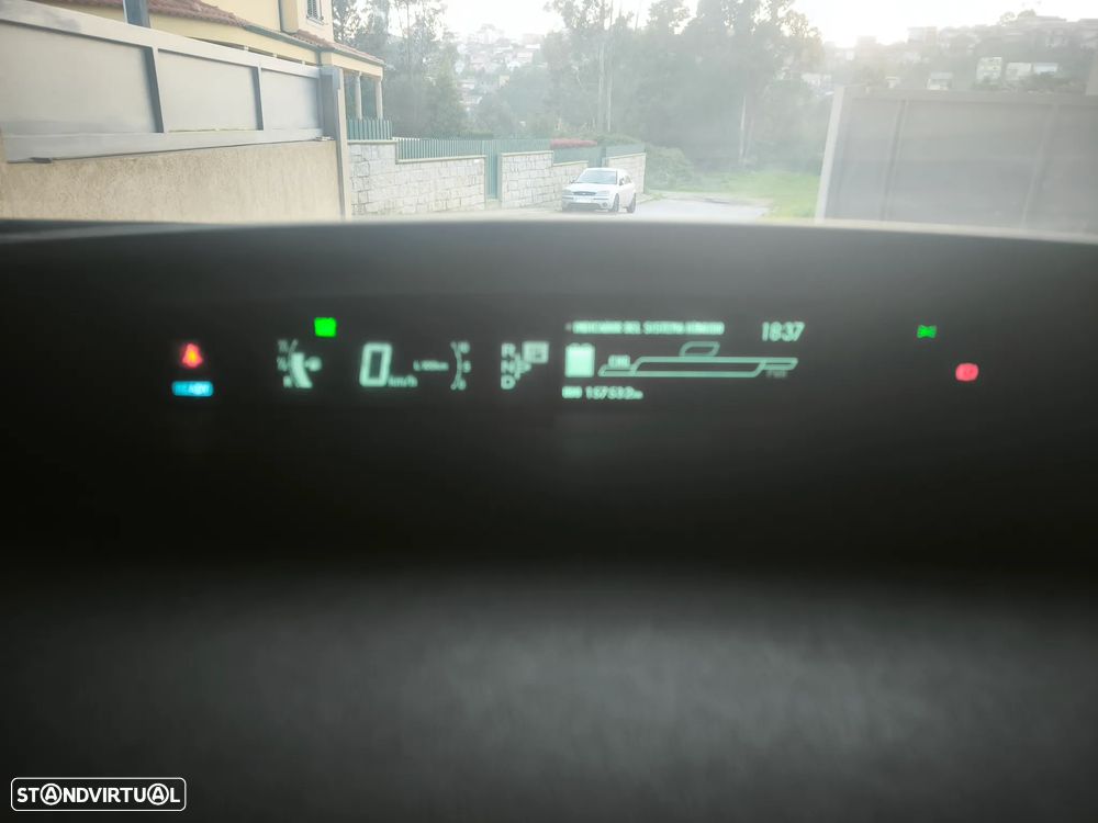 Toyota Prius 1.8 Premium+GPS - 13